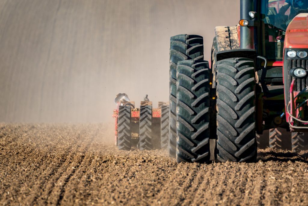 Pneus pour tracteurs agricoles